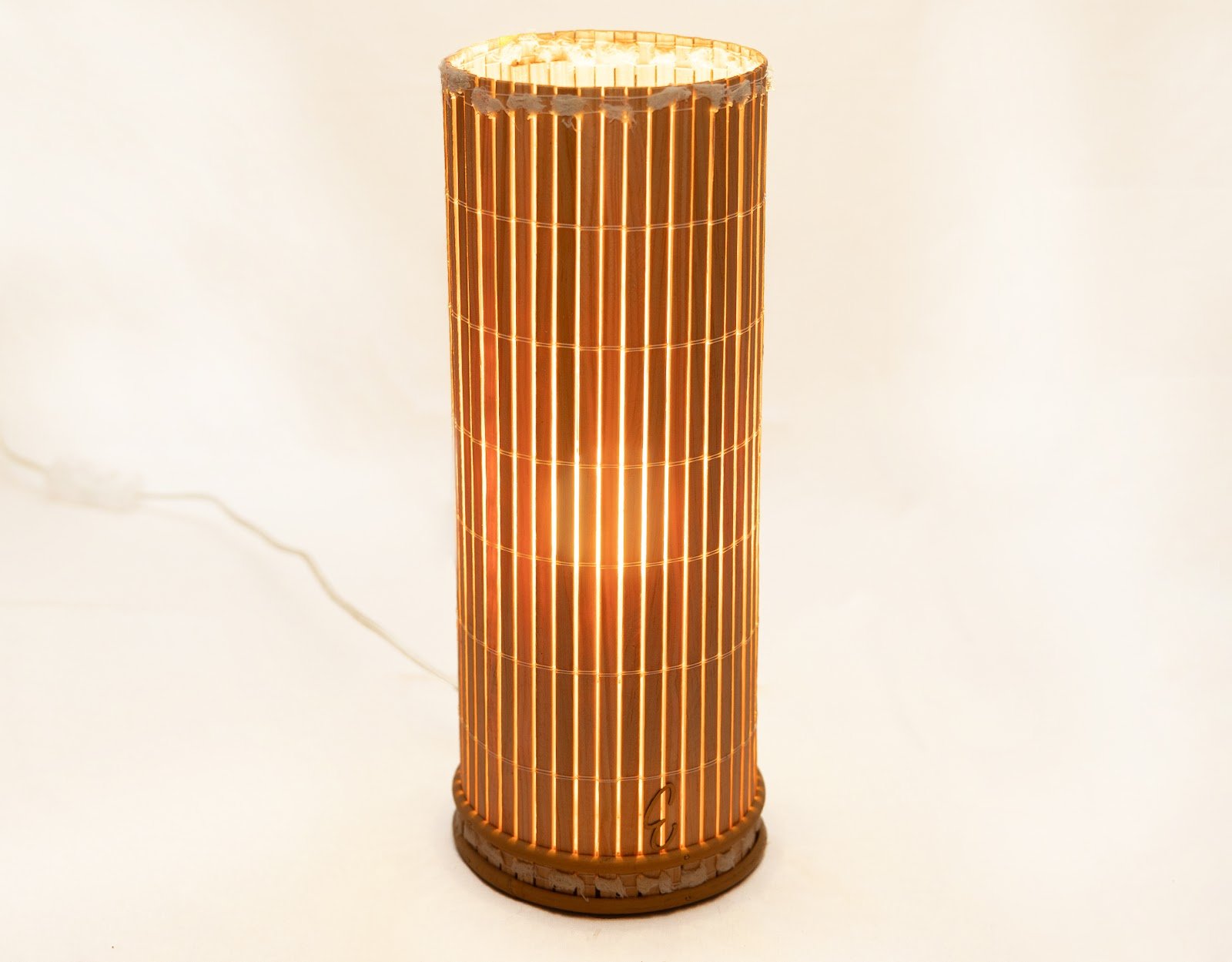 Candeeiro Wood Weave redondo da Ermelinda